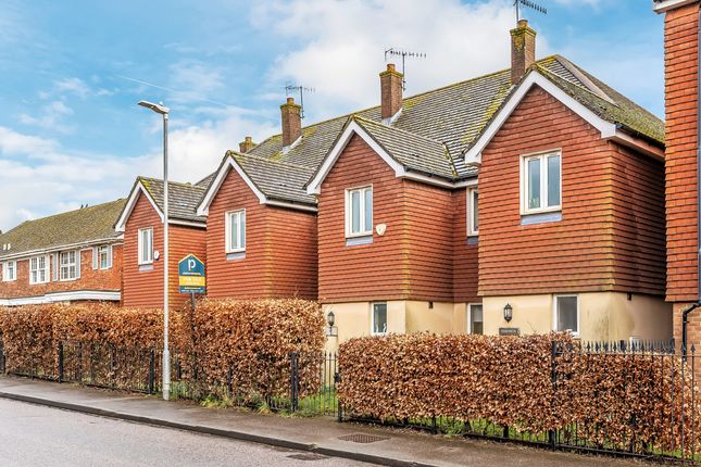 Main Road, Edenbridge, Kent 3 bed terraced house for sale