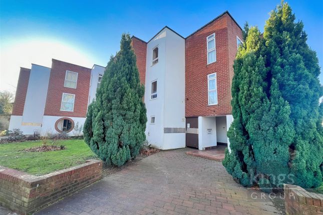 Abbey Road, Enfield 1 bed flat for sale