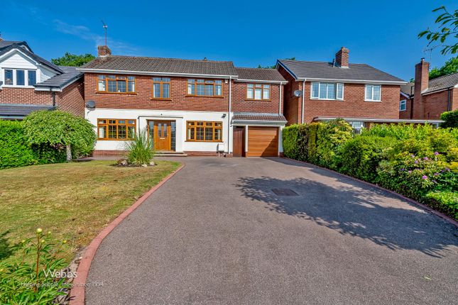 Ferndell Close, Shoal Hill, Cannock WS11 4 bed detached house for sale