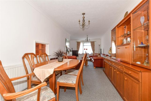 3 bed detached house