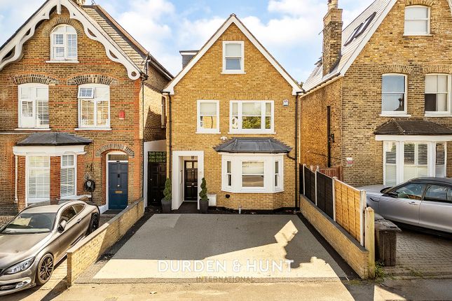 Chelmsford Road, South Woodford E18 4 bed detached house for sale