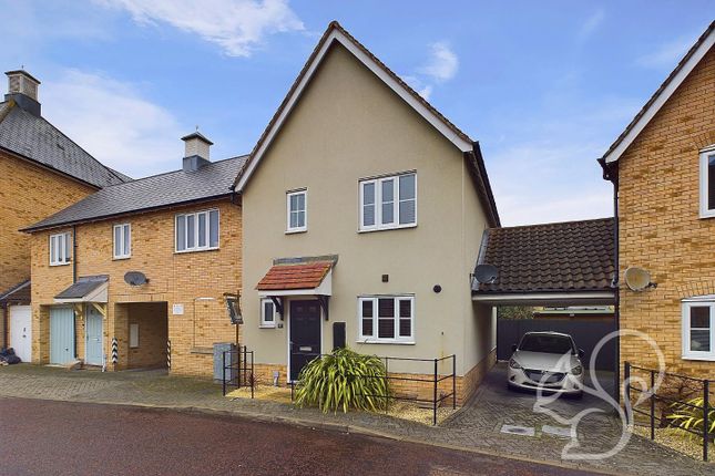 3 bed link detached house