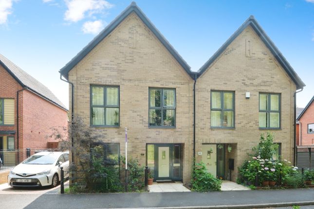 4 bedroom semi-detached house for sale