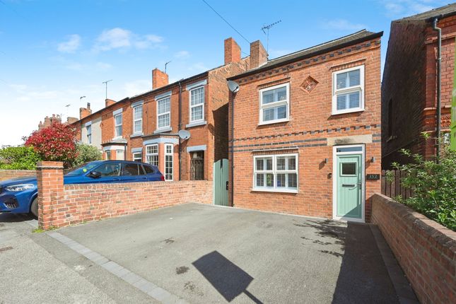 3 bed detached house
