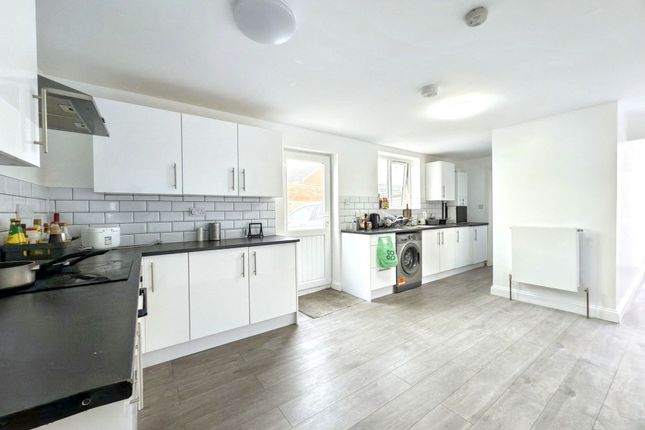 Alcote Grove, Shotton Colliery... 3 bed semi