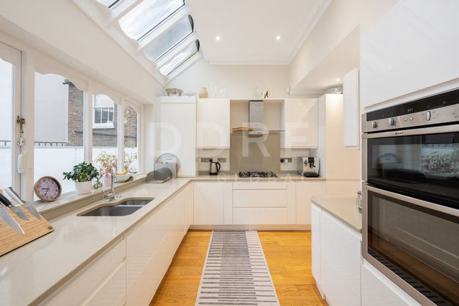 5 bed town house