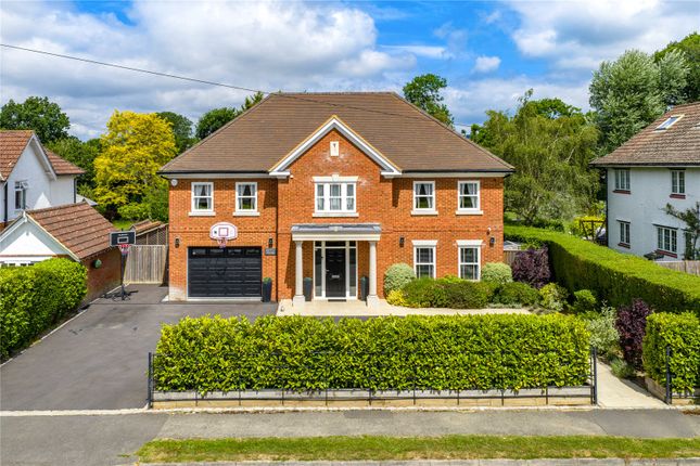 Avenue Road, Cranleigh, Surrey, GU6 6 bed detached house for sale