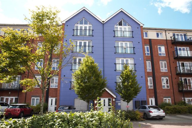 Chadwick Road, Slough 2 bed apartment for sale