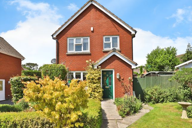 4 bed detached house