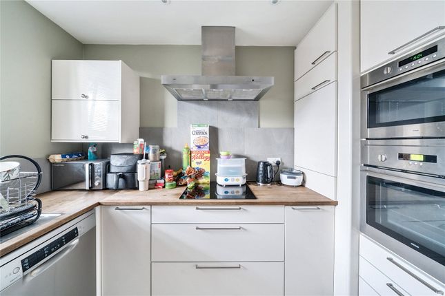 Camberwell Road, London 1 bed apartment for sale