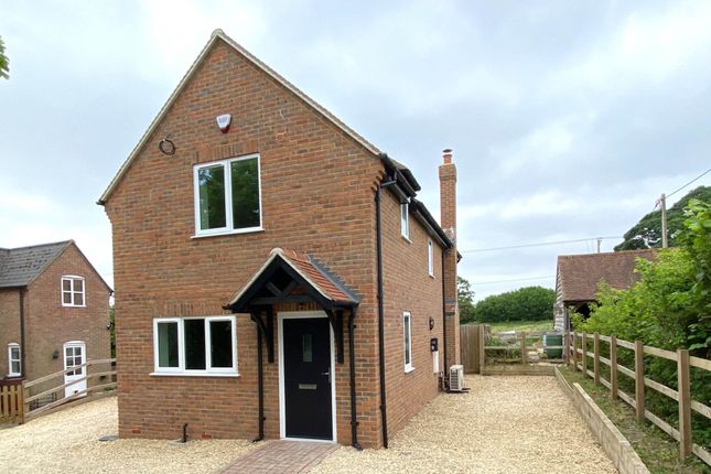 Worlds End, Beedon, RG20 8SB 2 bed detached house for sale