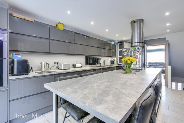 Sunningvale Avenue, Biggin Hill TN16 3 bed terraced house for sale