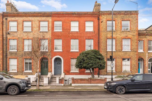 Southgate Road, London, N1 1 bed flat for sale