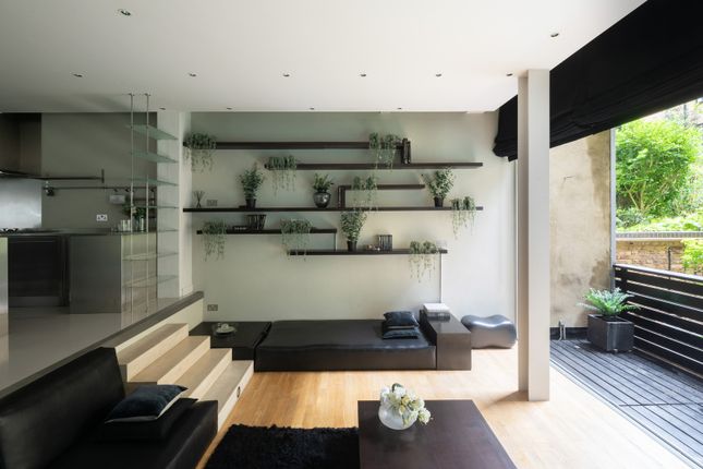 1, Martha's Buildings, London EC1V 2 bed flat for sale