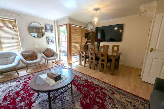 Carlton Vale,Kilburn,NW6 3 bed house for sale