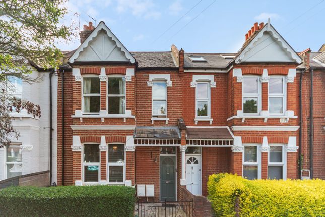 St. Albans Avenue, London 2 bed flat for sale
