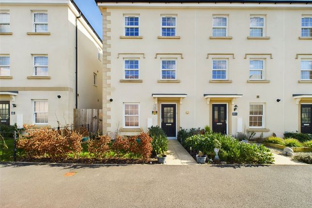 3 bed end terrace house