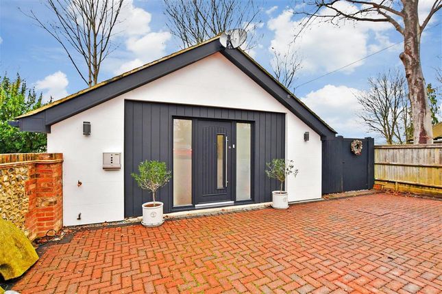 Ballards Mill Close, Brighton, East... 2 bed detached house for sale