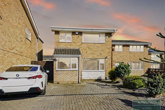 3 bed detached house