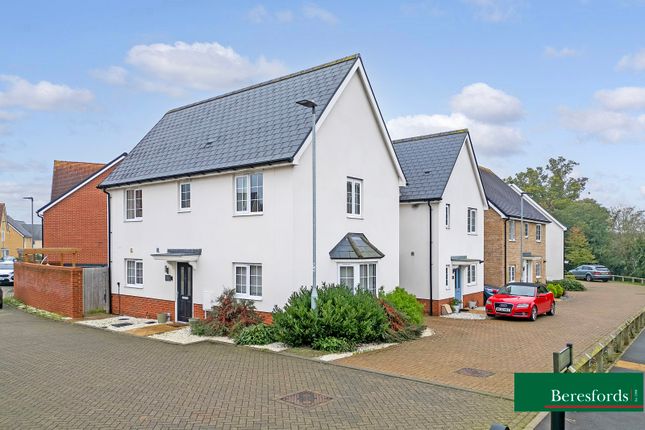 Driver Way, Witham, CM8 3 bed link detached house for sale