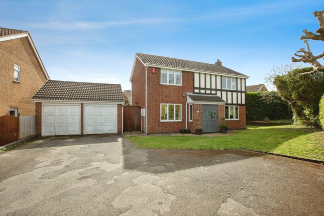 4 bed detached house