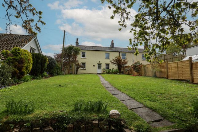 Hillside, St Austell, PL25 3 bed semi