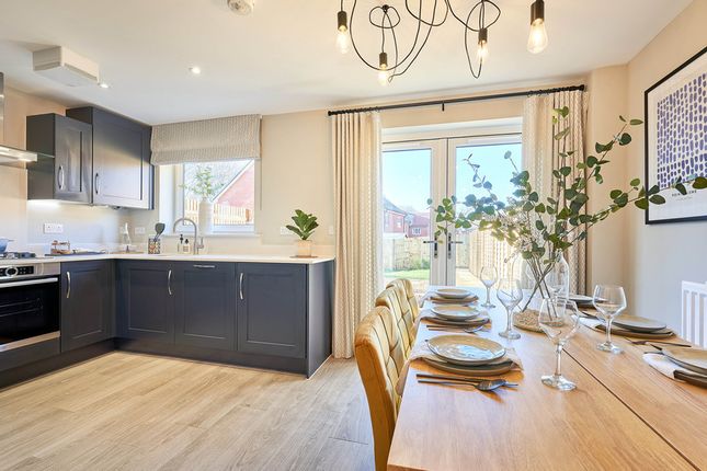 3 bedroom town house for sale
