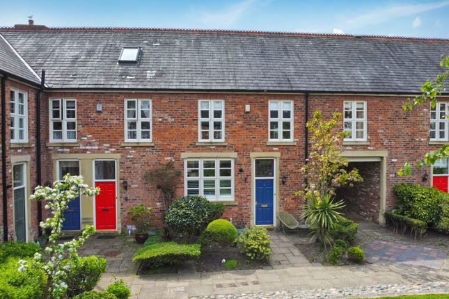 Marine Gate Mansions, Southport PR9 3 bed mews for sale