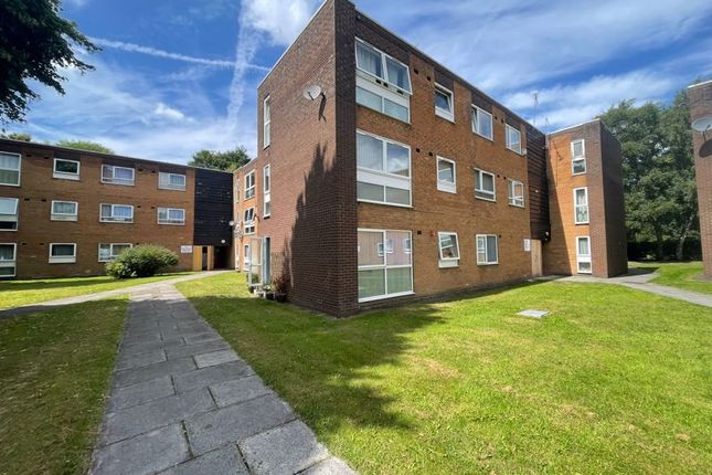 1 bedroom ground floor flat for sale