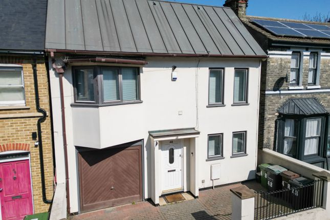 Darnley Street, Gravesend, Kent, DA11 4 bed detached house for sale