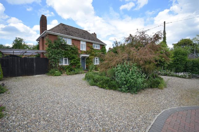 3 bed detached house