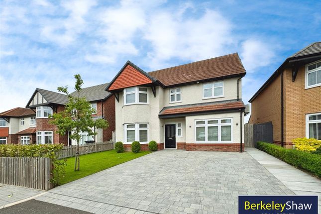 Stoneleigh Park, Thornton, Liverpool 5 bed detached house for sale