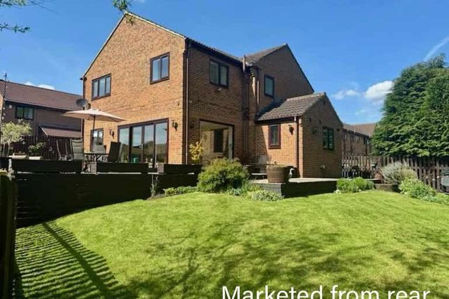 Brookfield View, Cleckheaton, BD19 5 bed detached house for sale