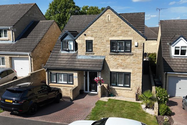 4 bed detached house