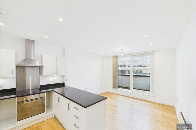 Clarendon Road, Watford, WD17 1BP 2 bed apartment for sale