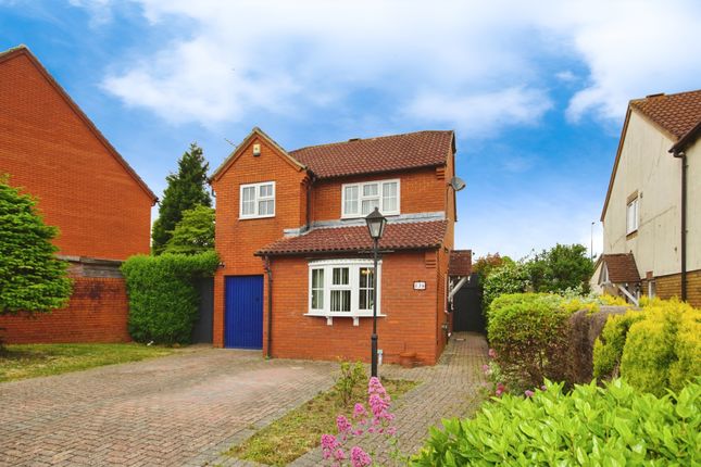 3 bed detached house