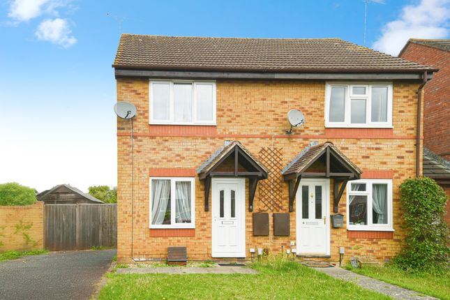 2 bedroom semi-detached house for sale