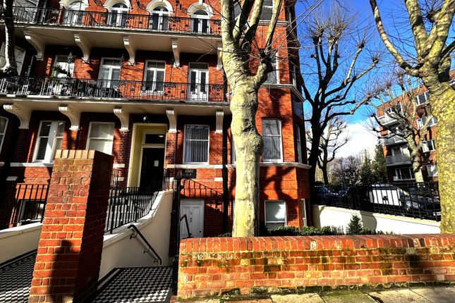 London, W9 Studio for sale