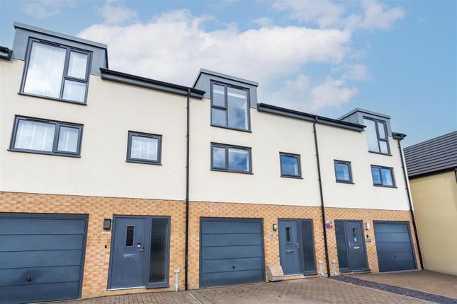 4 bedroom terraced house for sale