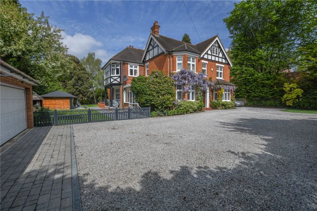 Dukes Ride, Bracknell Forest RG45 6 bed detached house for sale
