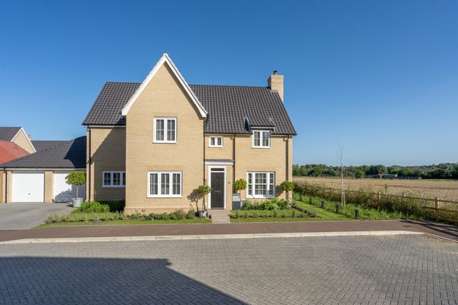 Daisy Way, Gillingham, Beccles 5 bed detached house for sale