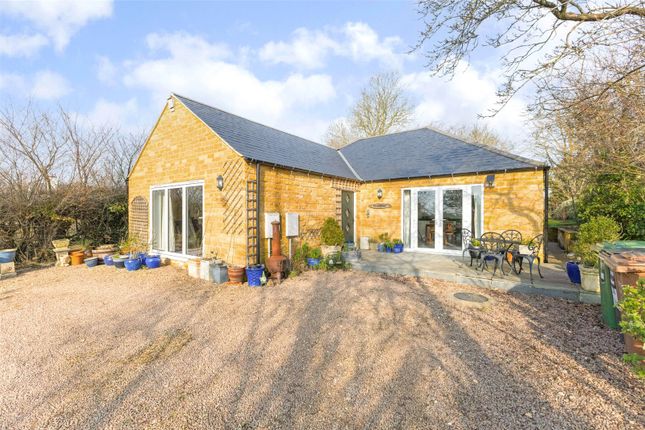 Station Road, Broadway... 2 bed bungalow for sale