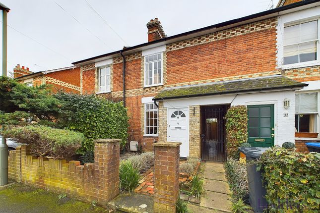Grove Road, Chertsey, Surrey, KT16 3 bed terraced house for sale