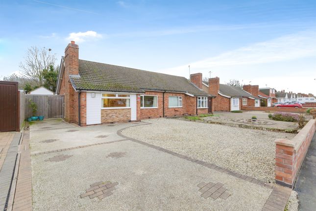 2 bedroom semi-detached bungalow for sale