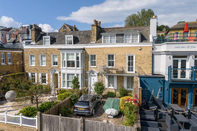 Cowes, Isle of Wight 3 bed townhouse for sale