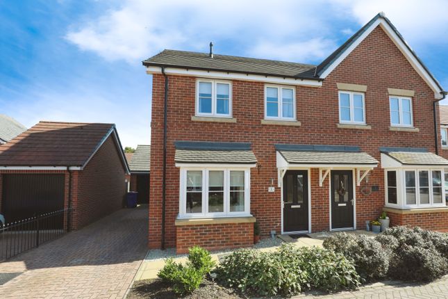 3 bedroom semi-detached house for sale