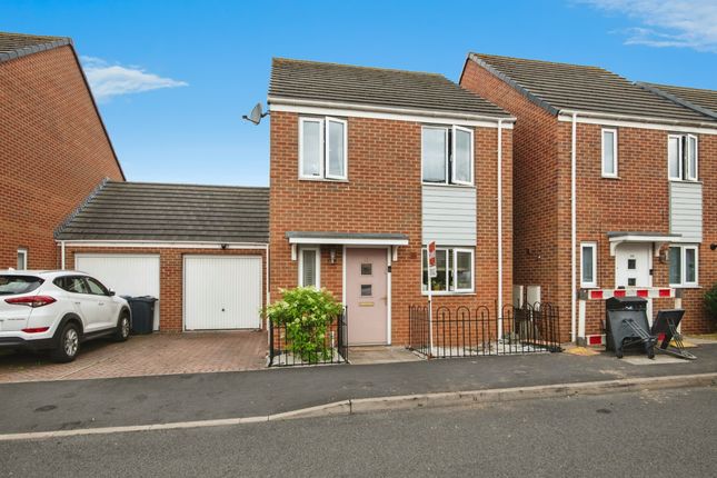 3 bed detached house
