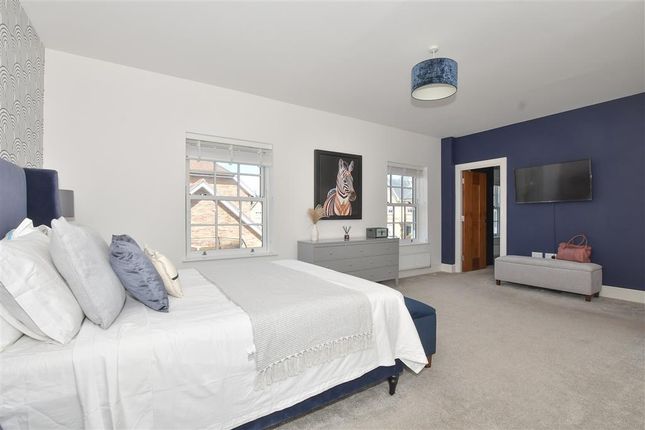St. Crispin Close, Worth, Deal, Kent 5 bed detached house for sale