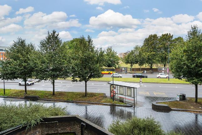 Slough,  Berkshire,  SL1 1 bed flat for sale