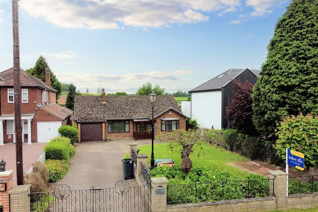 Mansfield Road, Redhill, Nottingham 3 bed detached bungalow for sale